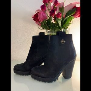 Stylish Comfy Guess Black Ankle Booties